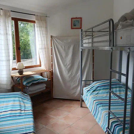 Holiday home Les De La Moure Basse *