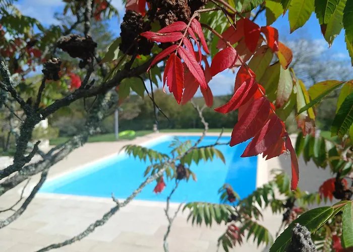 Les De La Moure Basse